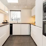 10 Person In Idestrup-by Traum * Bøtø By