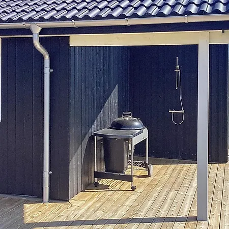 10 Person In Idestrup-by Traum Bøtø By