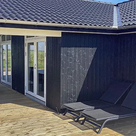 10 Person In Idestrup-by Traum * Bøtø By